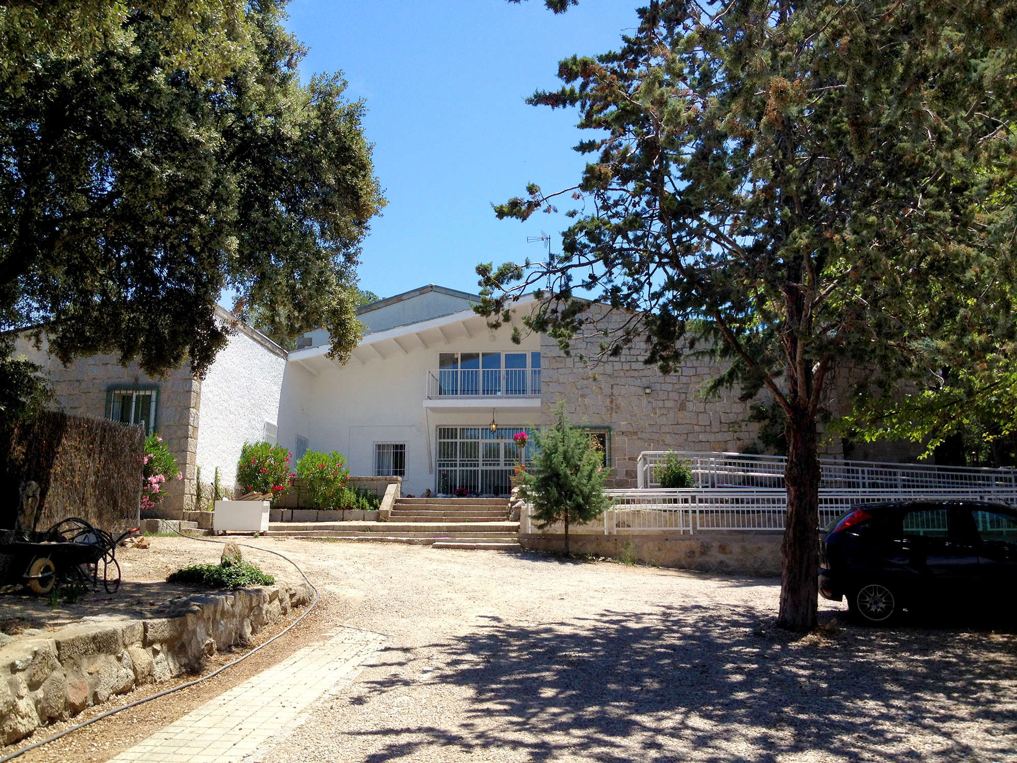 Betel Women's Residence in Torrelodones, Madrid
